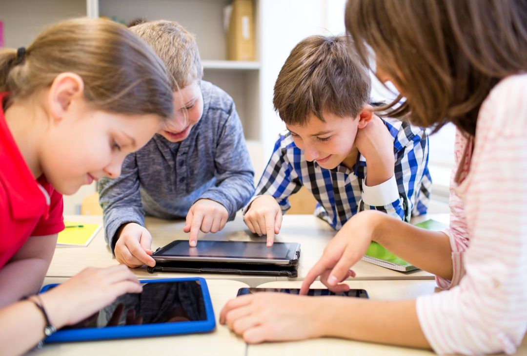 Ed Tech Demonstrators: Promoting peer-to-peer learning in a time of exponential change
